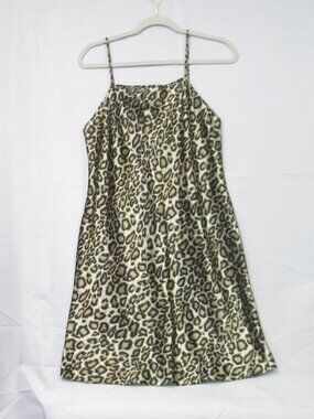 Vintage Gilligan & O'Malley Animal Print Nightgown Size M Lightweight Soft Satin